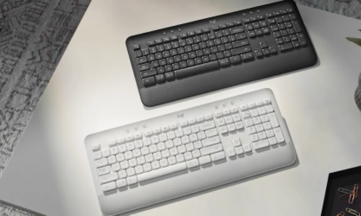 Logitech K650 keyboard — genuine stock at IT World Trading, Bur Dubai, Dubai.